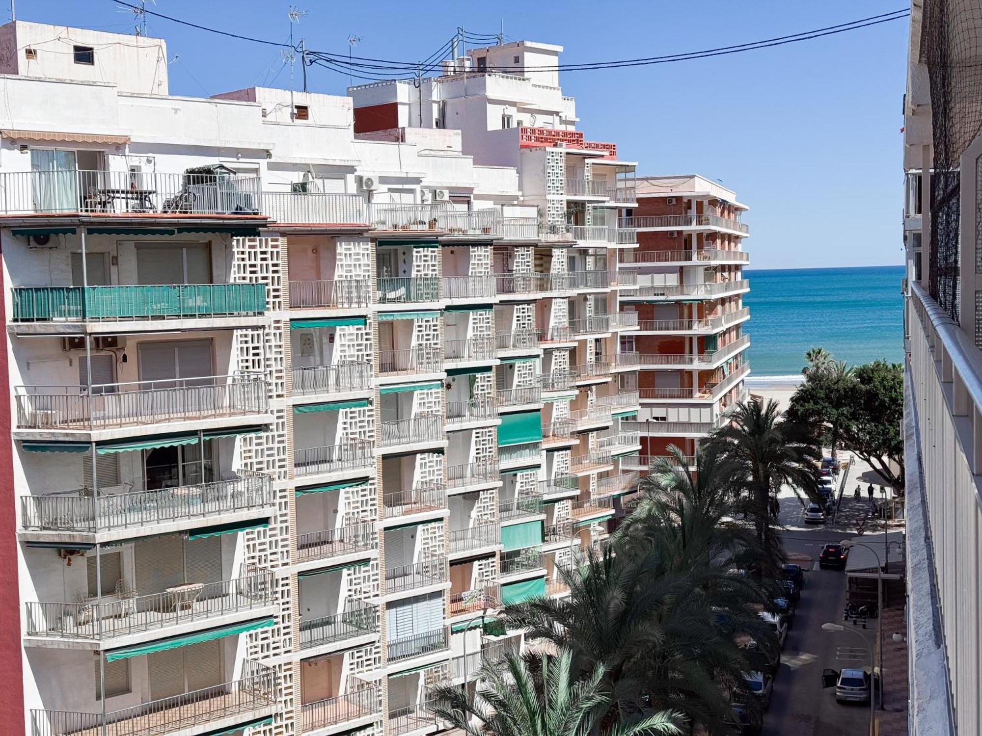 Nuevo, A 50 Metros De La Playa Y Con Vistas Al Mar Apartman Cullera Kültér fotó